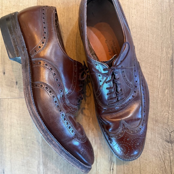 Allen Edmonds Boulevard Wing Tip Oxford Shoes Loafers main image 5